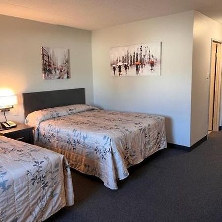 Kirkfield Motor Hotel Виннипег Экстерьер фото