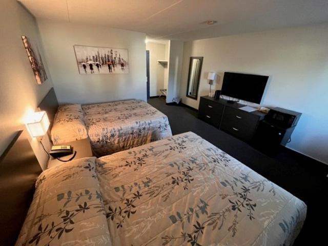 Kirkfield Motor Hotel Виннипег Экстерьер фото