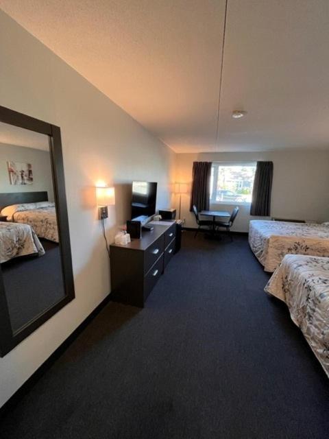 Kirkfield Motor Hotel Виннипег Экстерьер фото